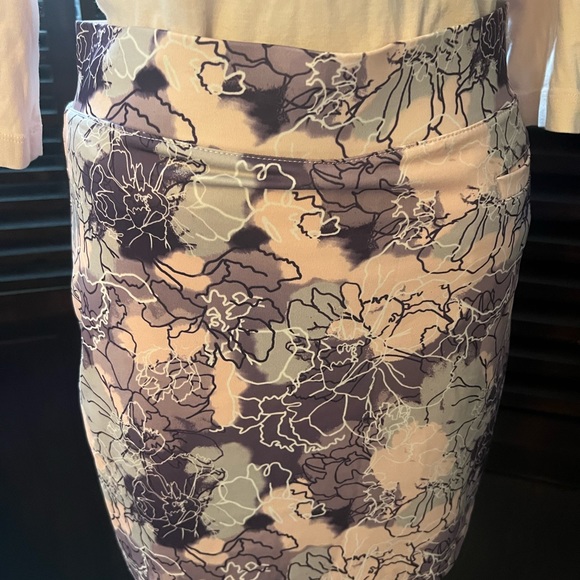 Pebble Beach Skort - Picture 4 of 15